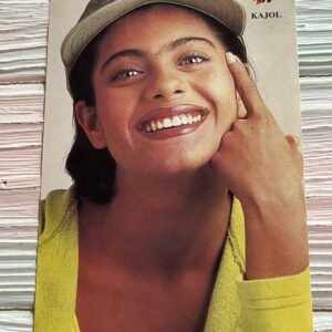 Kajol Devgn * Vintage Bollywood Postcard * (BAP) (WN)