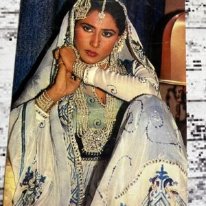 Smita Patil * Vintage Bollywood Postcard * (BAP) (545)