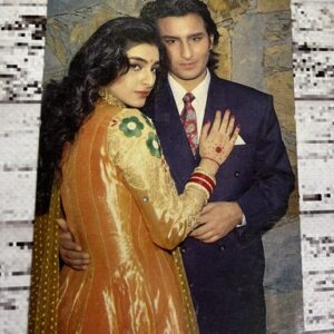 Tabu Tabassum Hashmi Saif AliKhan * Vintage Bollywood Postcard * (Brijbasi) (2869)