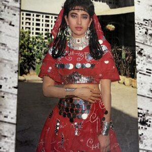 Karishma Kapoor * Vintage Bollywood Postcard * (RS) (1457)