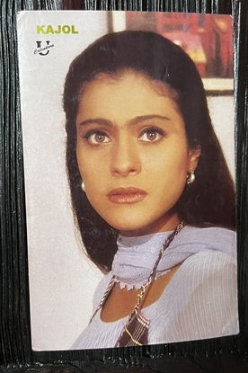 Kajol Devgn * Vintage Bollywood Postcard * (US) (WN)