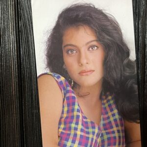 Kajol Devgn * Vintage Bollywood Postcard * (Ruby)(1067)