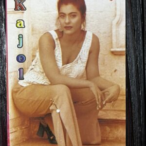 Kajol Devgn * Vintage Bollywood Postcard * (PP) (WN)