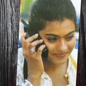 Kajol Devgn * Vintage Bollywood Postcard * (NAA) (WN)