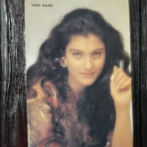 Kajol Devgn * Vintage Bollywood Postcard * (PC) (1058)