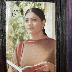Kajol Devgn * Vintage Bollywood Postcard * (US) (WN)