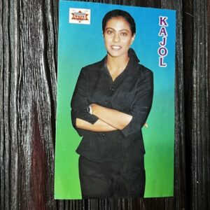 Kajol Devgn * Vintage Bollywood Postcard * (NAA) (WN)