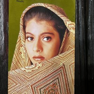 Kajol Devgn * Vintage Bollywood Postcard * (NAA) (WN)