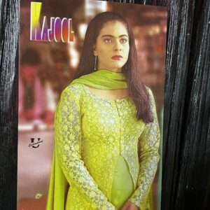 Kajol Devgn * Vintage Bollywood Postcard * (US) (WN)