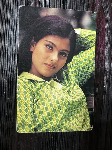 Kajol Devgn * Vintage Bollywood Postcard * (Brijbasi) (4432)