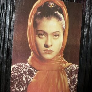 Kajol Devgn * Vintage Bollywood Postcard * (US) (WN)