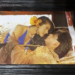Kajol Devgn Shah Rukh Khan * Vintage Bollywood Postcard * (UC) (WN)