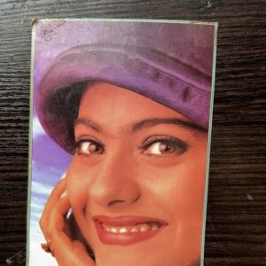 Kajol Devgn * Vintage Bollywood Postcard * (NAA) (WN)
