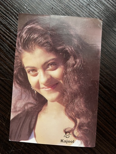 Kajol Devgn * Vintage Bollywood Postcard * (UC) (WN)