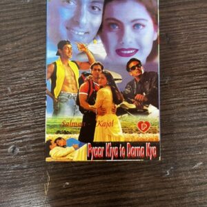 Kajol Devgn Salman Khan* Vintage Bollywood Postcard * (PP) (WN)
