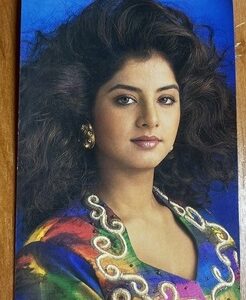 Divya Bharati * Vintage Bollywood Postcard * (RS) (PC-1933)