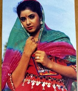 Divya Bharti* Vintage Bollywood Postcard * (Jain) (1397)