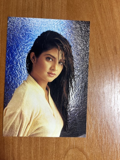 Divya Bharati* Vintage Bollywood Postcard * (RS) (1695)