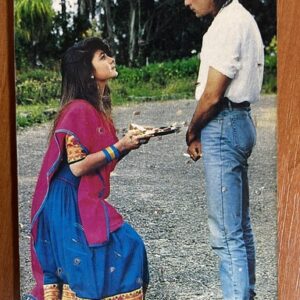 Pooja Bhaat Sanjay Dutt * Vintage Bollywood Postcard * (RS) (1576)