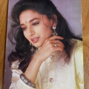 Madhuri Dixit * Vintage Bollywood Postcard * (BAP) (2111)