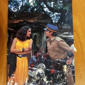 Meenakshi Seshadri Amitabh Bachchan * Vintage Bollywood Postcard * (Venus) (145)