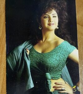 Divya Bharti* Vintage Bollywood Postcard * (NP) (1954)