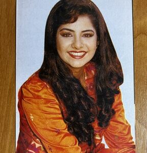Divya Bharti* Vintage Bollywood Postcard * (NP) (WN)